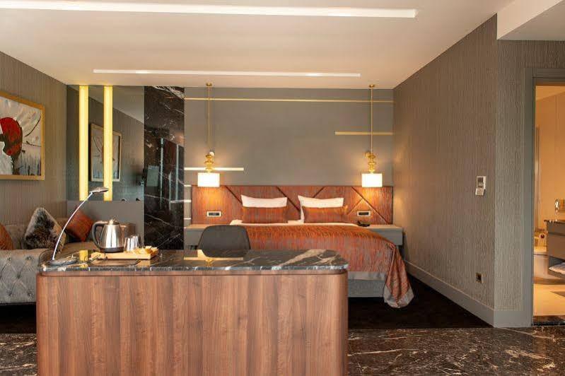 B&C Hotel Atakum Екстериор снимка