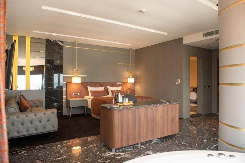 B&C Hotel Atakum Екстериор снимка